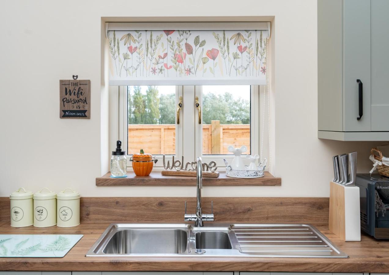 The Roost And The Nook Rural Barn Stays Quadring Экстерьер фото
